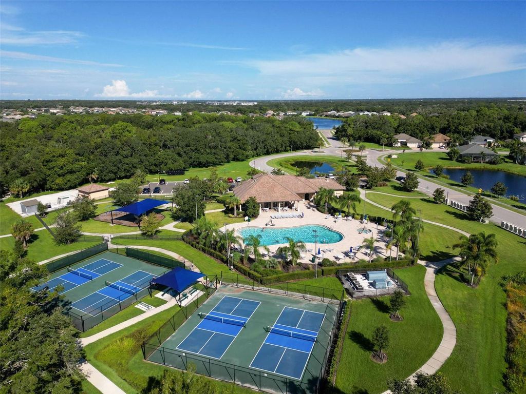 Image 82 of property listing at 289 PETREL TRAIL, Bradenton, FL 34212
