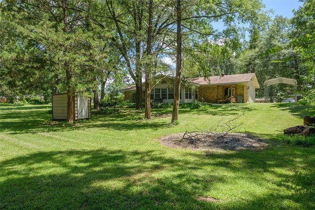 802 Caddo Lease, Mooringsport, LA 71060