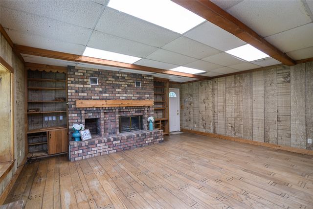 802 Caddo Lease, Mooringsport, LA 71060