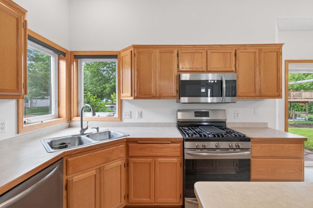 320 12th Street, Farmington, MN 55024