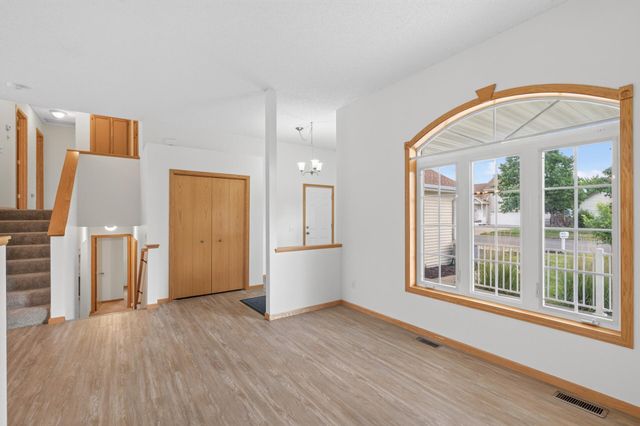 320 12th Street, Farmington, MN 55024