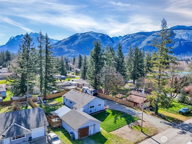 212 7th Street, Gold Bar, WA 98251