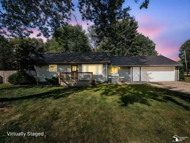 8307 Whiteford Road, Whiteford Twp, MI 49267