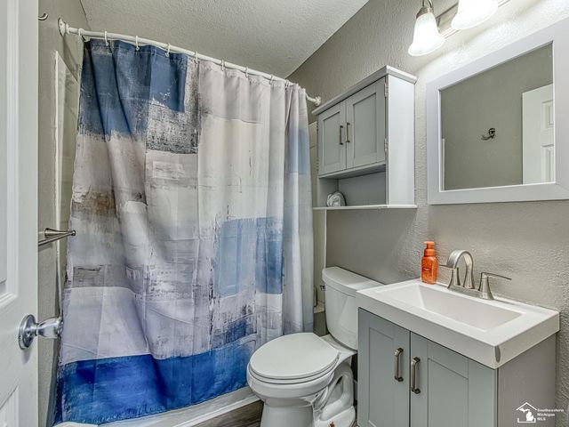 8307 Whiteford Road, Whiteford Twp, MI 49267