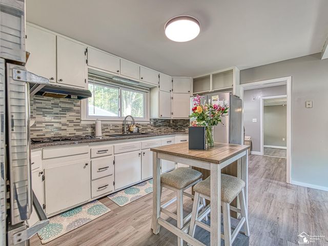 8307 Whiteford Road, Whiteford Twp, MI 49267