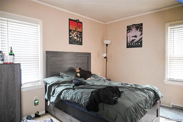 19330 Tracey Street, Detroit, MI 48235