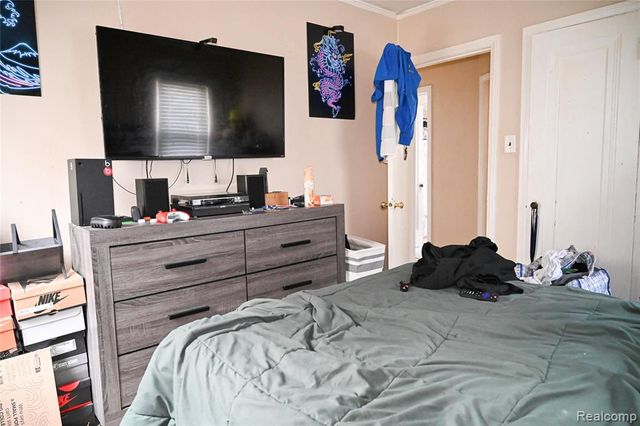 19330 Tracey Street, Detroit, MI 48235