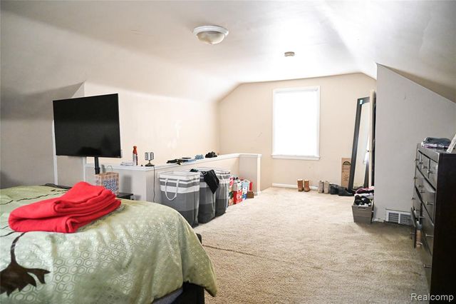 19330 Tracey Street, Detroit, MI 48235