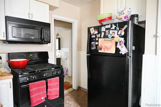 19330 Tracey Street, Detroit, MI 48235