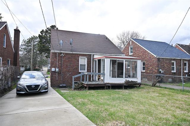 19330 Tracey Street, Detroit, MI 48235