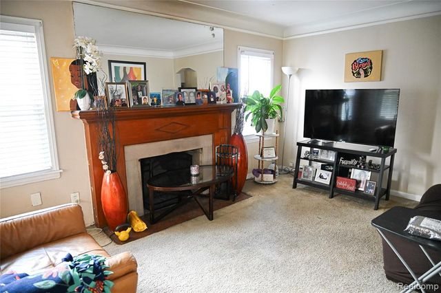 19330 Tracey Street, Detroit, MI 48235