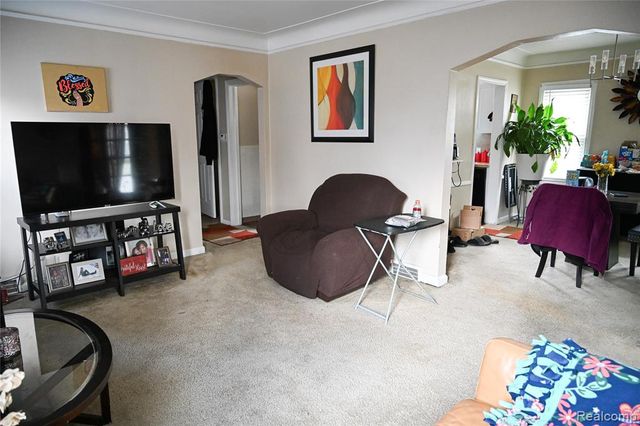 19330 Tracey Street, Detroit, MI 48235