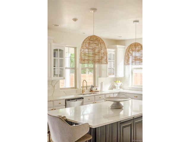 3050 S Bellaire St, Denver, CO 80222