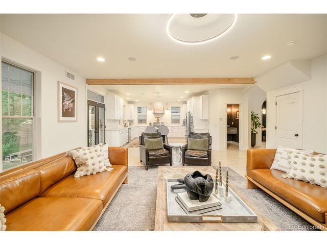 3050 S Bellaire St, Denver, CO 80222