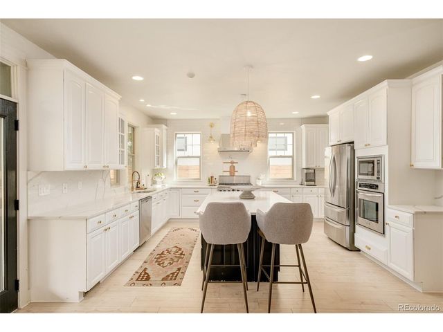 3050 S Bellaire St, Denver, CO 80222