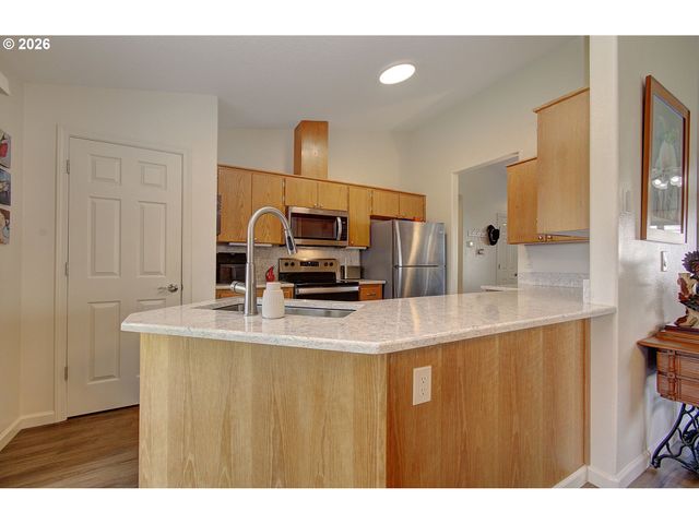 8327 Ne 54TH St, Vancouver, WA 98662