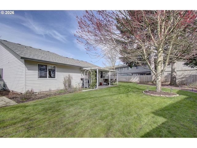8327 Ne 54TH St, Vancouver, WA 98662