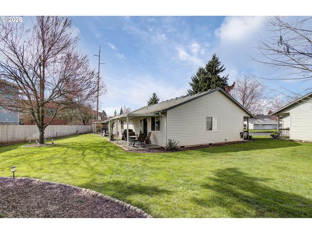 8327 Ne 54TH St, Vancouver, WA 98662