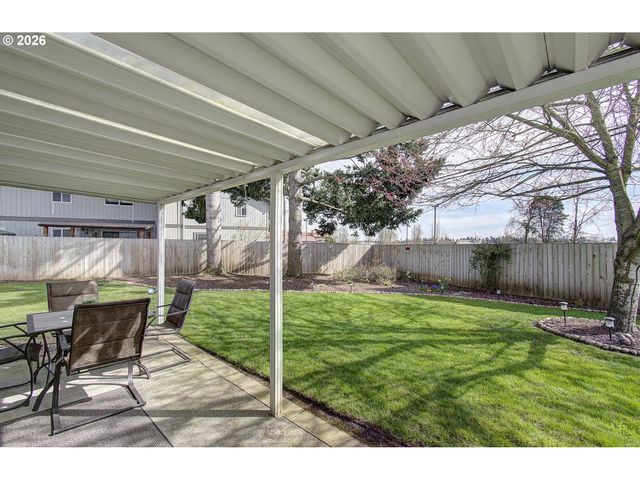 8327 Ne 54TH St, Vancouver, WA 98662