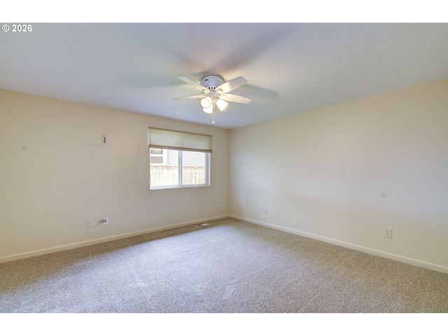 8327 Ne 54TH St, Vancouver, WA 98662