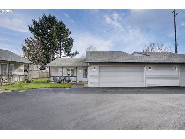 8327 Ne 54TH St, Vancouver, WA 98662