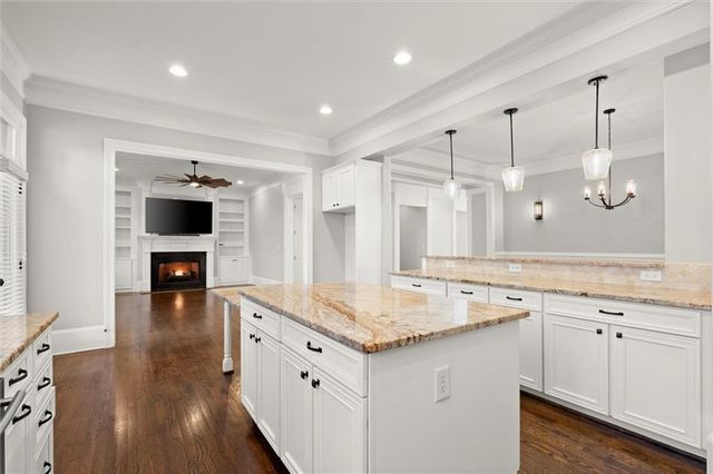 6272 Mount Vernon Oaks Drive, Sandy Springs, GA 30328