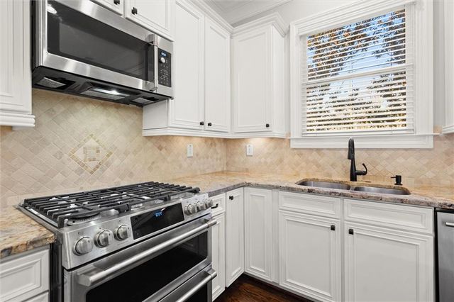 6272 Mount Vernon Oaks Drive, Sandy Springs, GA 30328