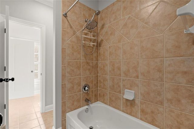 6272 Mount Vernon Oaks Drive, Sandy Springs, GA 30328