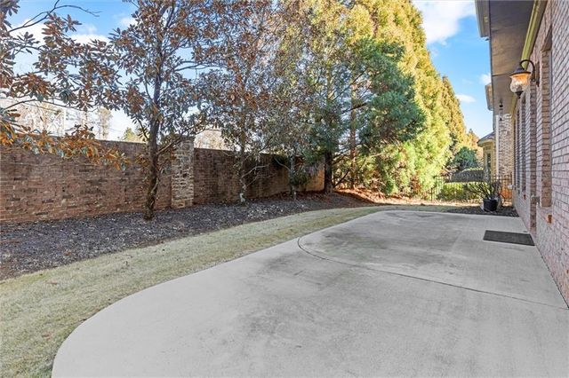 6272 Mount Vernon Oaks Drive, Sandy Springs, GA 30328