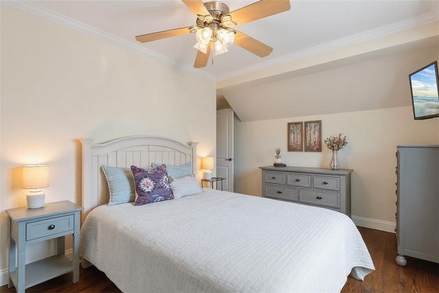 115 W Grandview Avenue, Zelienople Boro, PA 16063