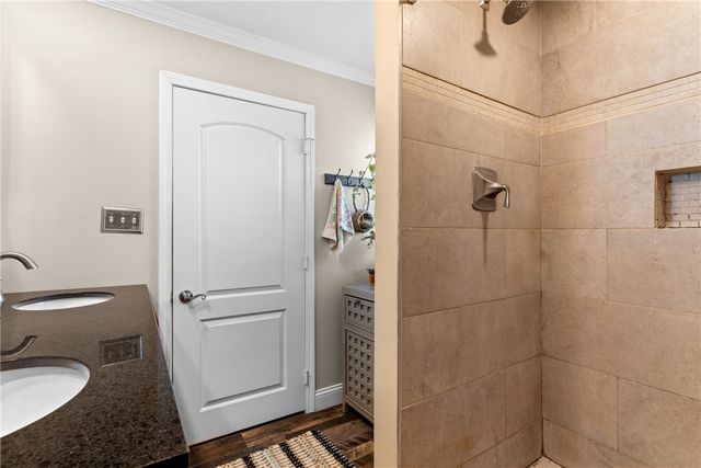 115 W Grandview Avenue, Zelienople Boro, PA 16063