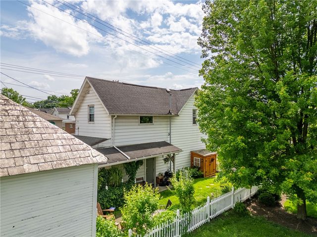 115 W Grandview Avenue, Zelienople Boro, PA 16063