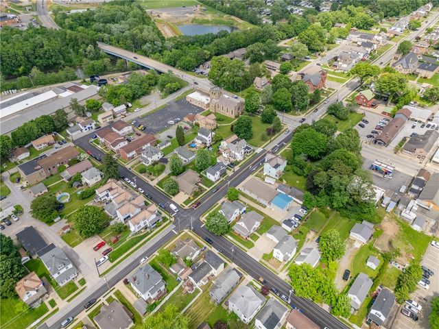 115 W Grandview Avenue, Zelienople Boro, PA 16063