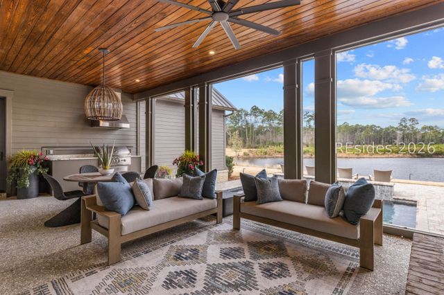 15 Lyonia St, Bluffton, SC 29910