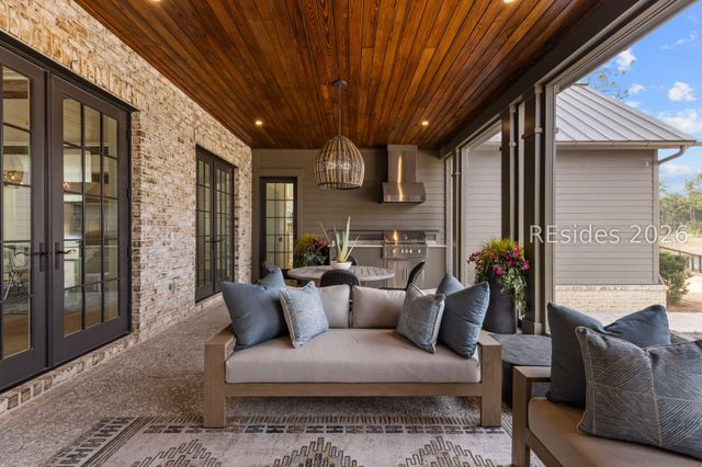 15 Lyonia St, Bluffton, SC 29910