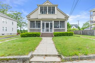 20 Cold Spring Place, Woonsocket, RI 02895