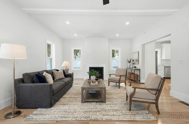 374 Brandy Brow, Haverhill, MA 01830