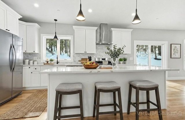 374 Brandy Brow, Haverhill, MA 01830