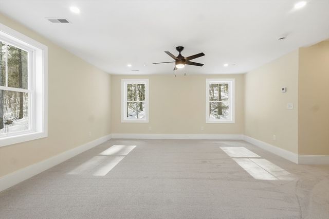 374 Brandy Brow, Haverhill, MA 01830