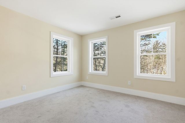 374 Brandy Brow, Haverhill, MA 01830