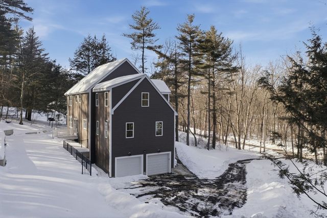 374 Brandy Brow, Haverhill, MA 01830