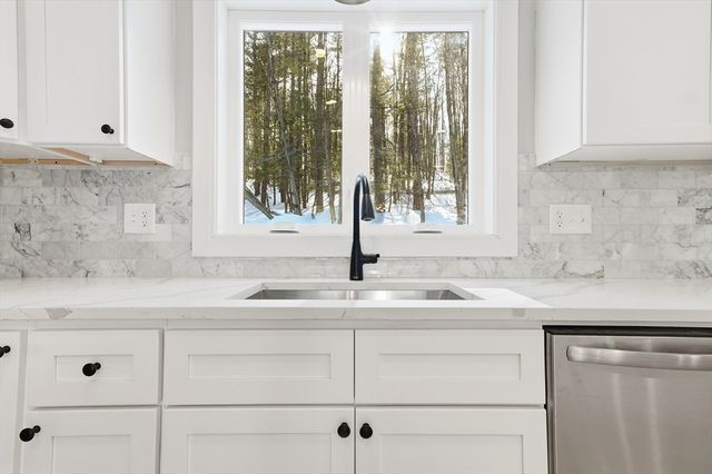 374 Brandy Brow, Haverhill, MA 01830