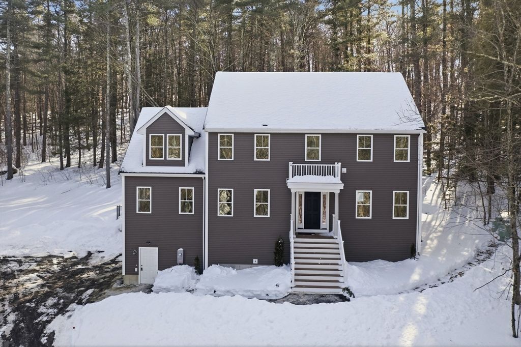 374 Brandy Brow, Haverhill, MA 01830