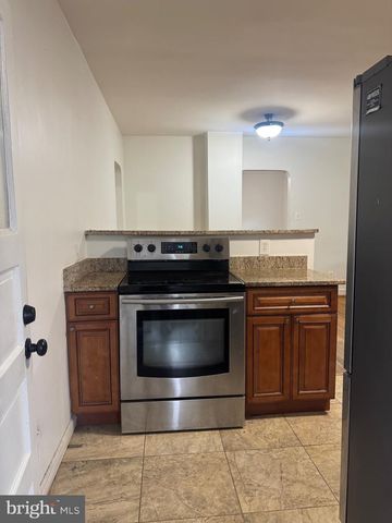 491 N LATHAM ST N, Alexandria, VA 22304