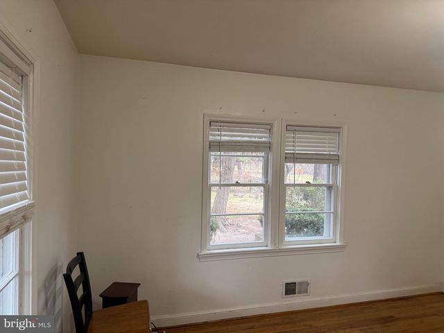 491 N LATHAM ST N, Alexandria, VA 22304