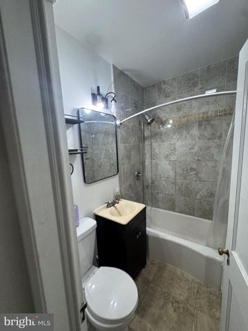 491 N LATHAM ST N, Alexandria, VA 22304