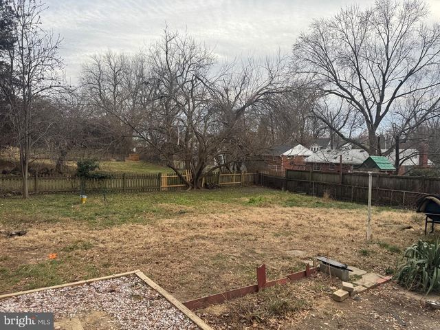 491 N LATHAM ST N, Alexandria, VA 22304