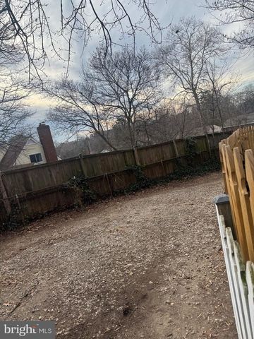 491 N LATHAM ST N, Alexandria, VA 22304