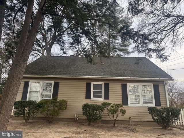 491 N LATHAM ST N, Alexandria, VA 22304