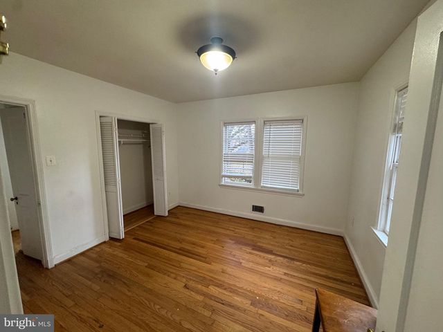 491 N LATHAM ST N, Alexandria, VA 22304